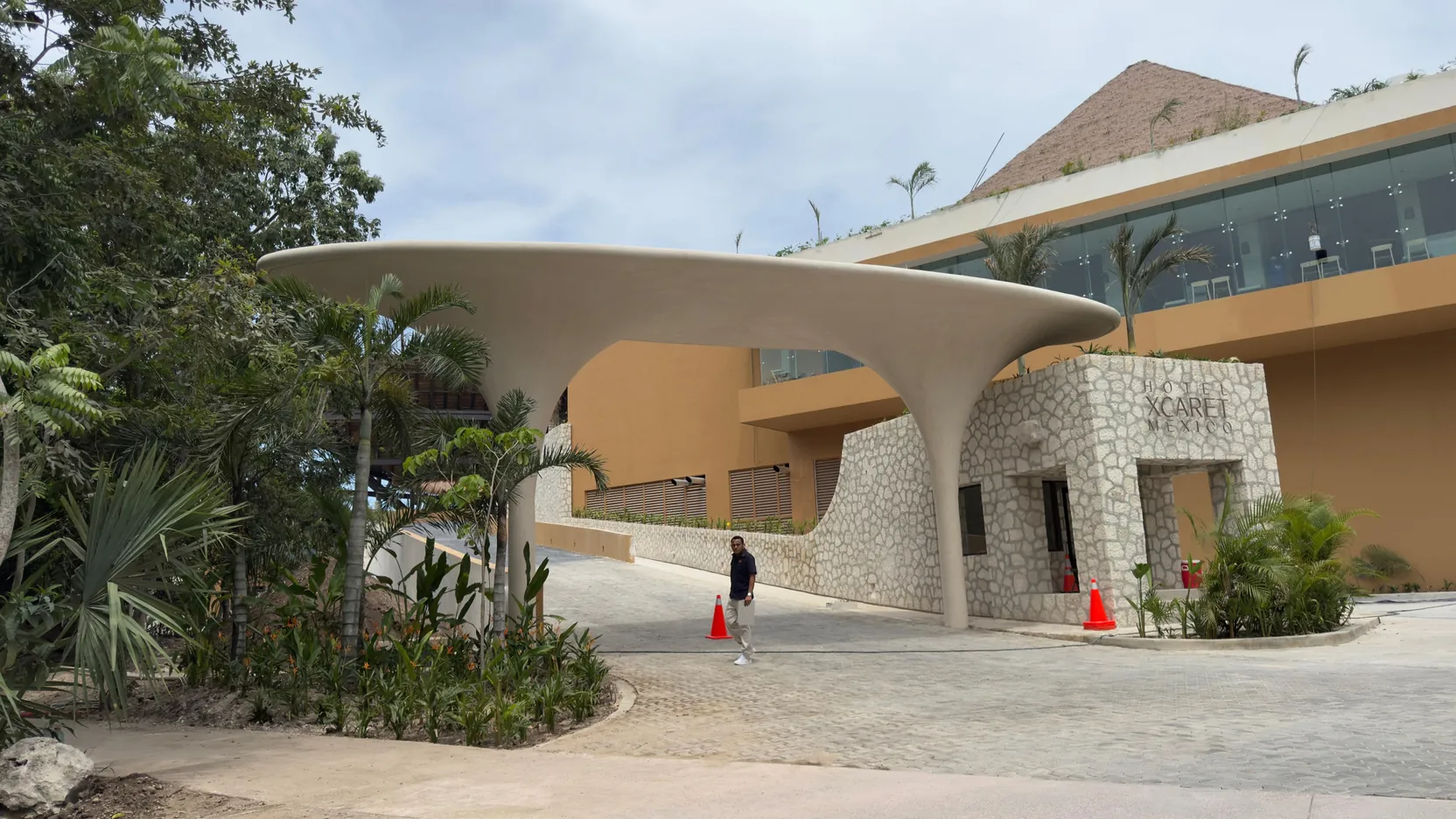Estructura de cascarón reforzada en Grupo Xcaret